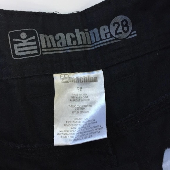 Men’s Machine Black Cargo Shorts Size 28 - Picture 4 of 4
